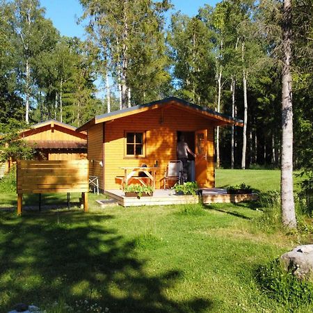 Marika Puhkekuela - Metsanurga Oeoemaja "Shared Bathroom" Nova Exteriér fotografie